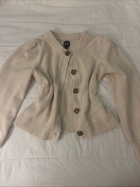 Gap sweater with tortoiseshell buttons